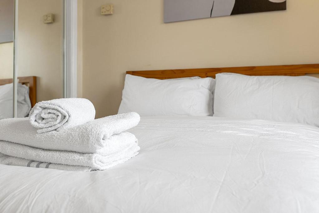 Modern 1Br Flat - Free Parking + Lift Appartement EDI Buitenkant foto