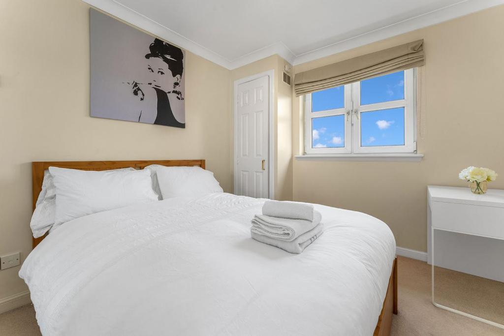 Modern 1Br Flat - Free Parking + Lift Appartement EDI Buitenkant foto