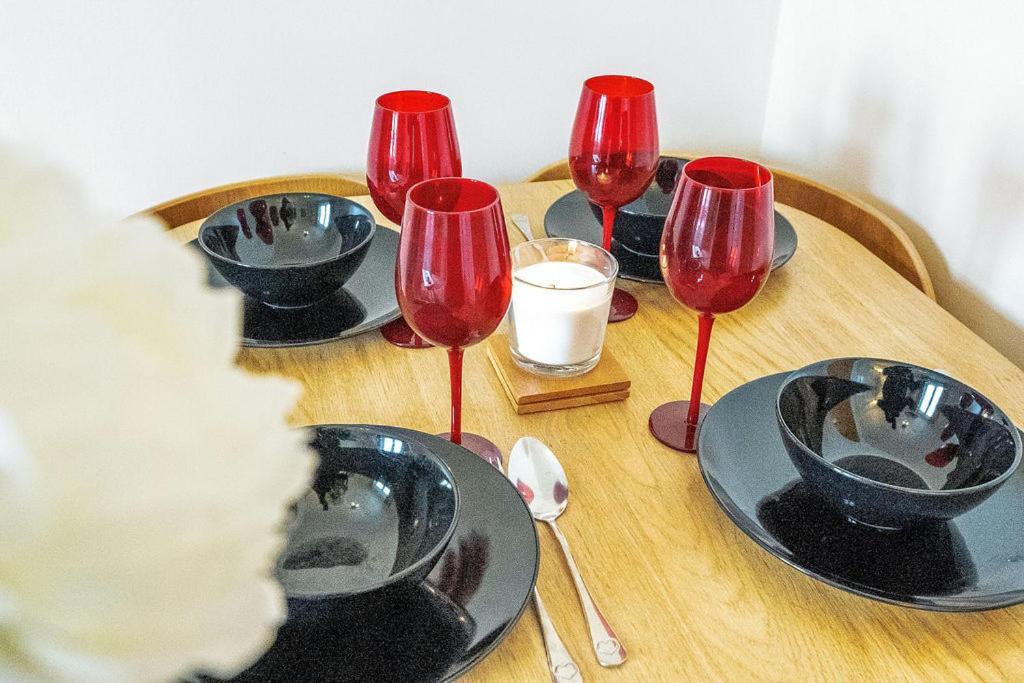 Modern 1Br Flat - Free Parking + Lift Appartement EDI Buitenkant foto